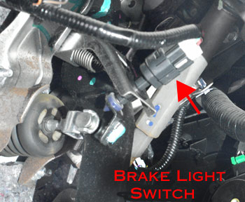 Brake light switch: symptoms, problems, testing, replacement
