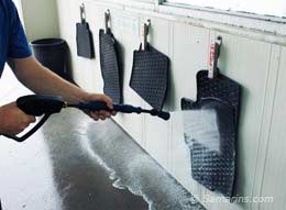 How to wash a car step 2: wash the floor mats