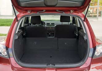 2006 Mazda 3 trunk