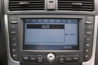 2007 Acura TL Type-S Center console display