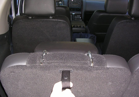 2006 Ford Explorer folding head restraints