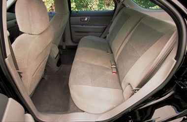 2002 Ford Taurus Wagon rear seat
