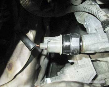 Oil pressure sensor: how it works, problems, testing