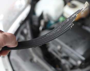 Broken serpentine belt