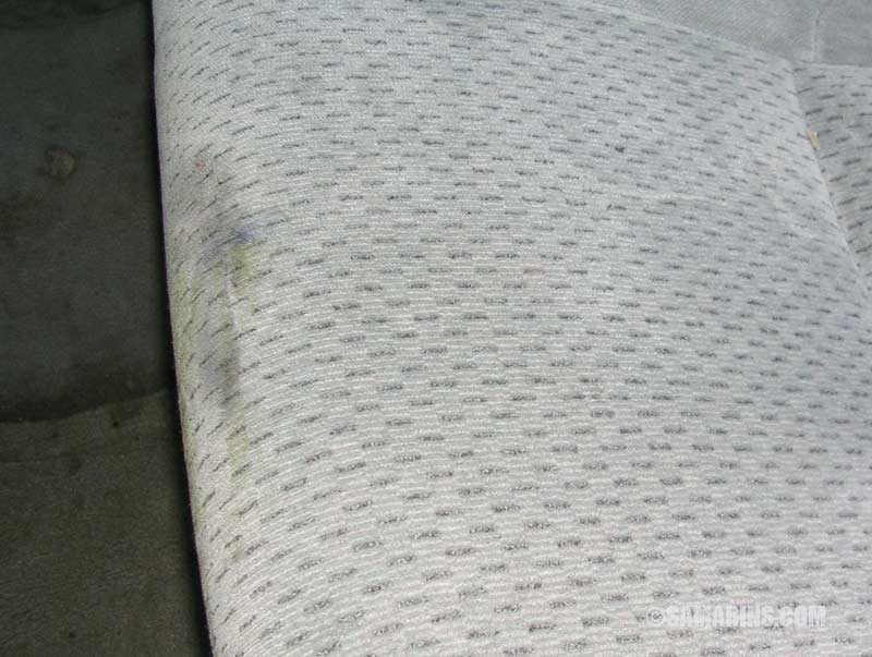 Cleaning fabric seats