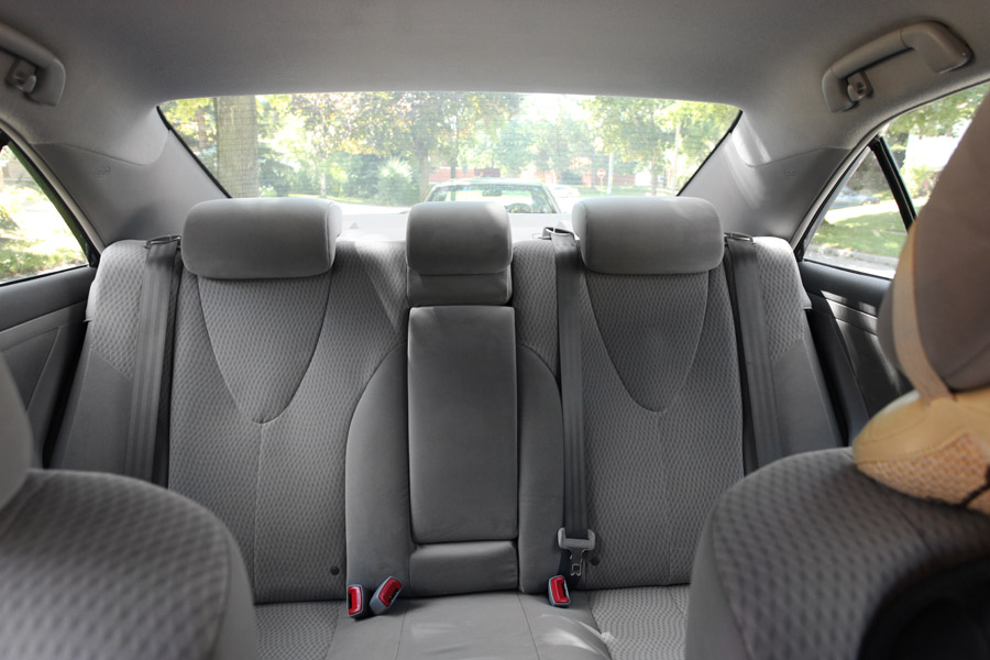 camry_2011_rear_seat_large