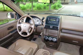2004 Honda CR-V interior