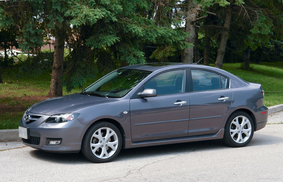 2005 mazda 3 hatchback gas mileage