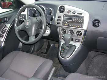 2007 Pontiac Vibe interior