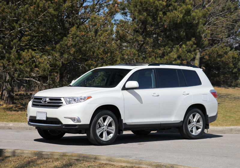 2013 highlander sport specs