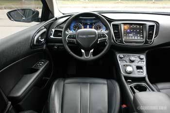 2016 Chrysler 200 interior