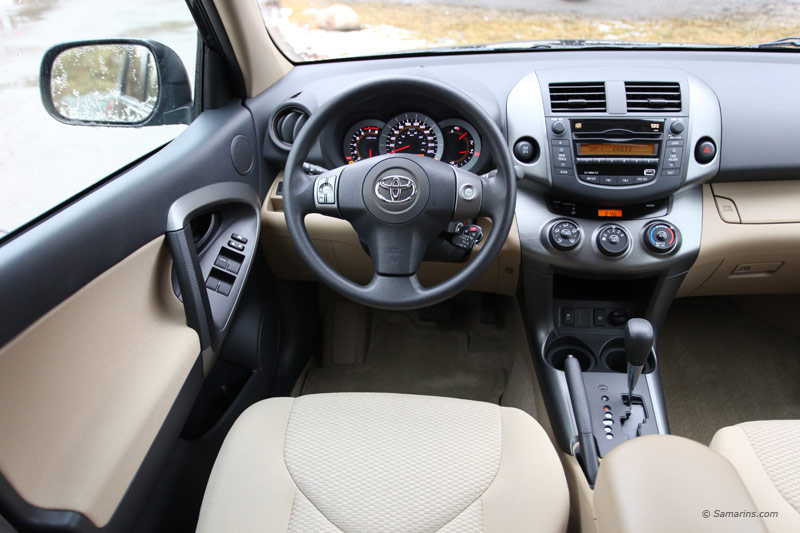 toyota rav4 2006 interior